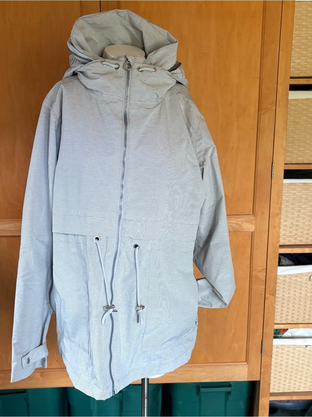NWOT Regatta Raincoat with Adjustable Waist